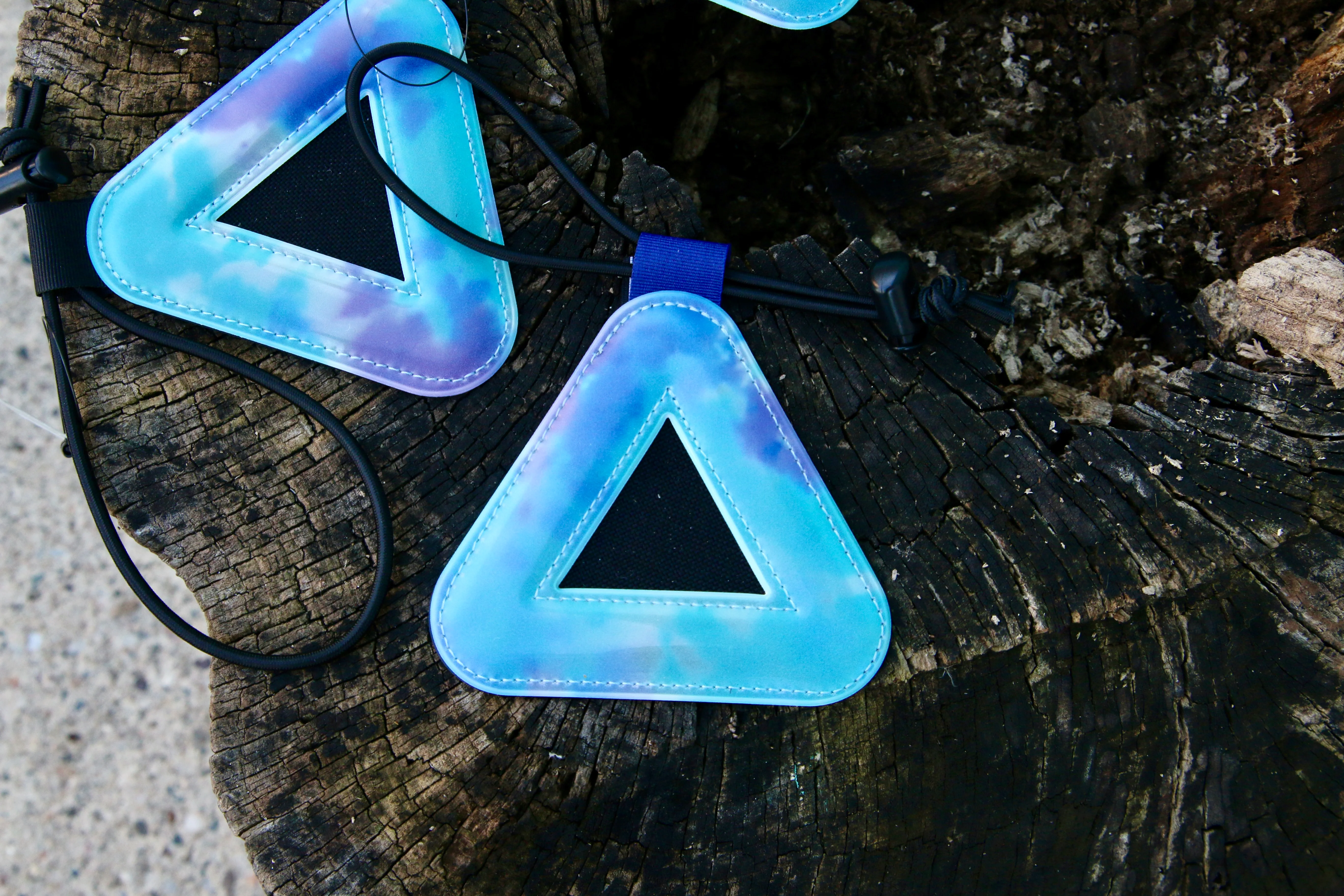 Blue Lug Triangle Reflector - Image 5