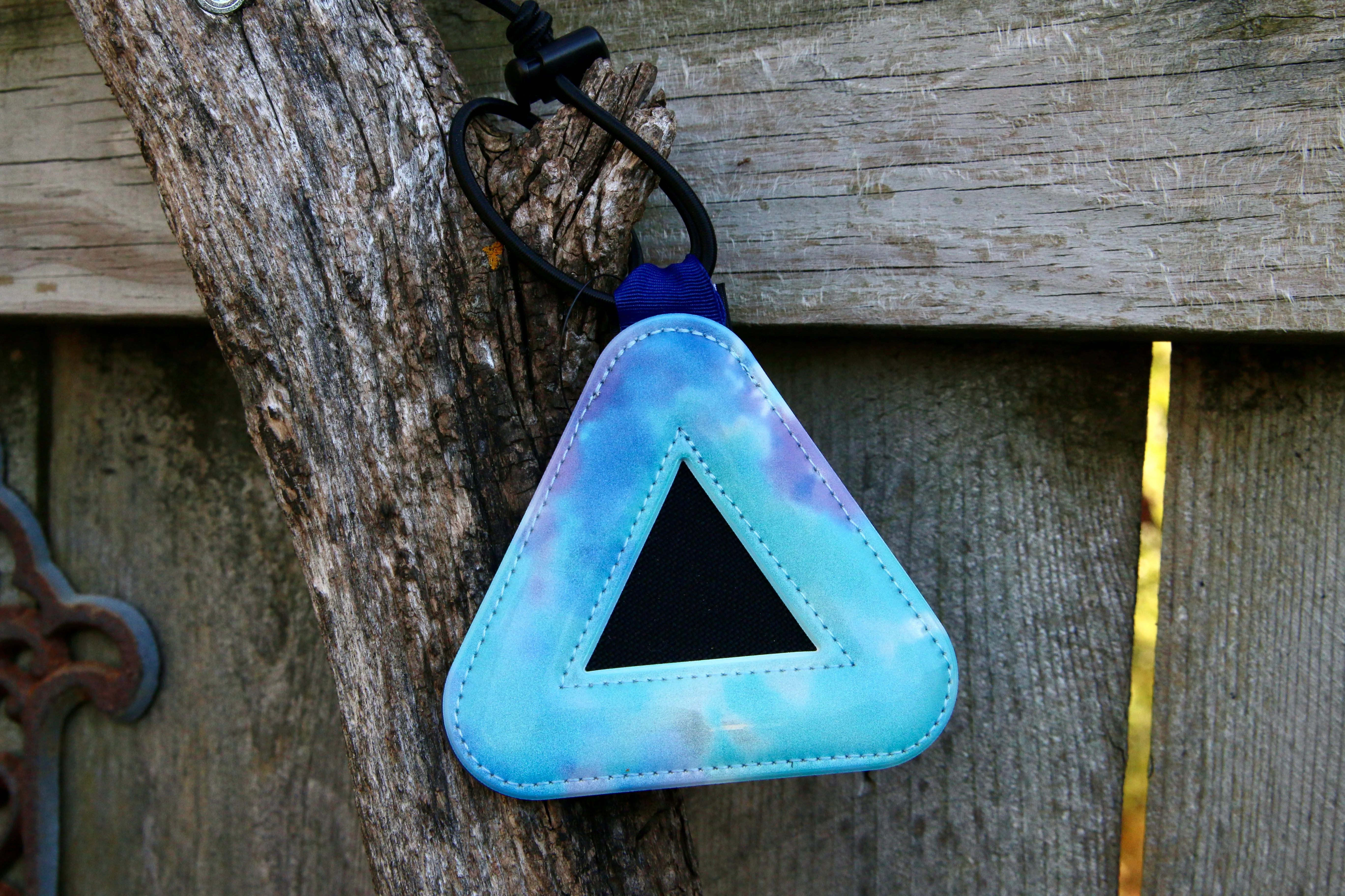 Blue Lug Triangle Reflector - Image 7