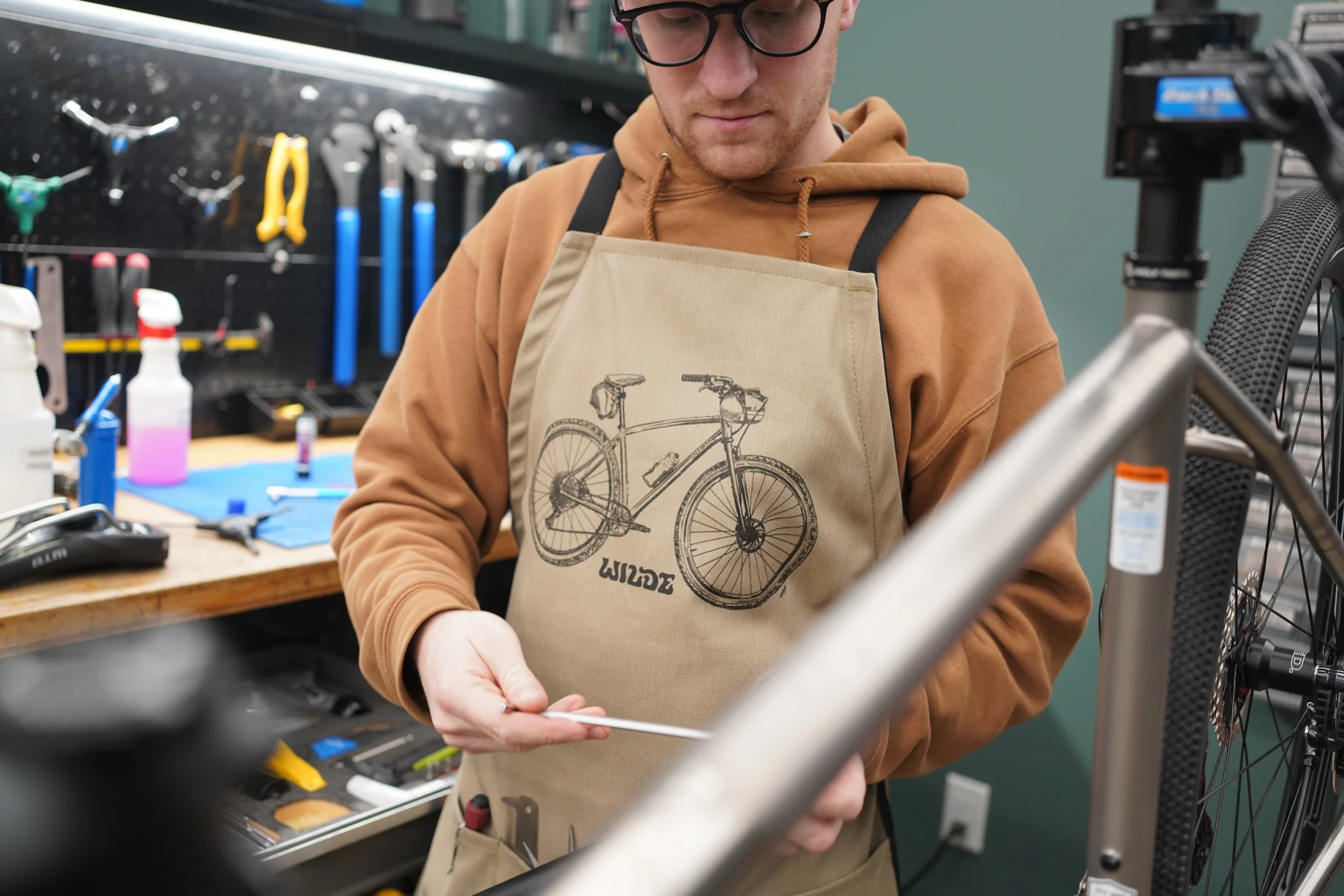 Canvas Work Apron - Image 9