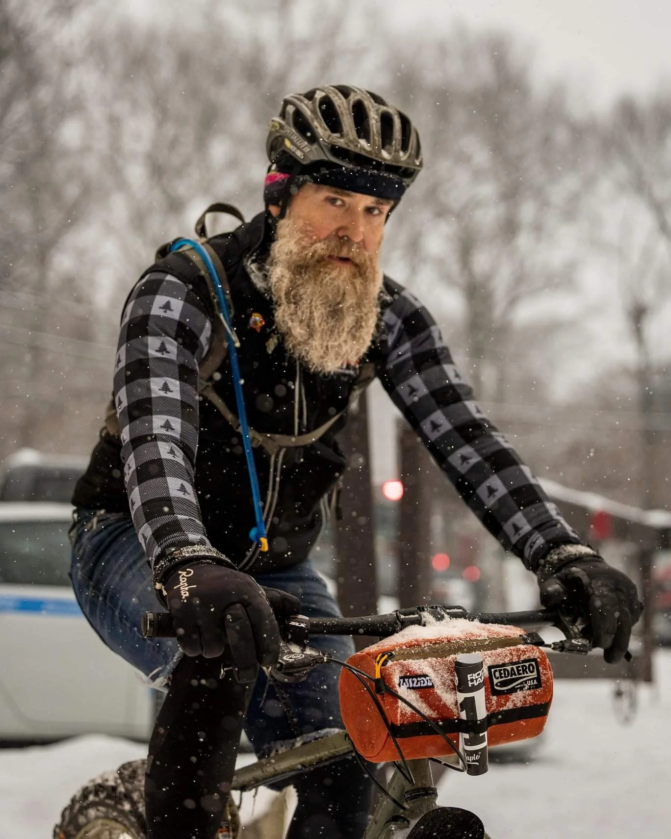 Cedaero Bar Hopper - Image 4